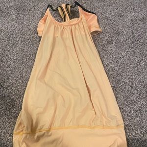 Size 4/6 VINTAGE lululemon tank top